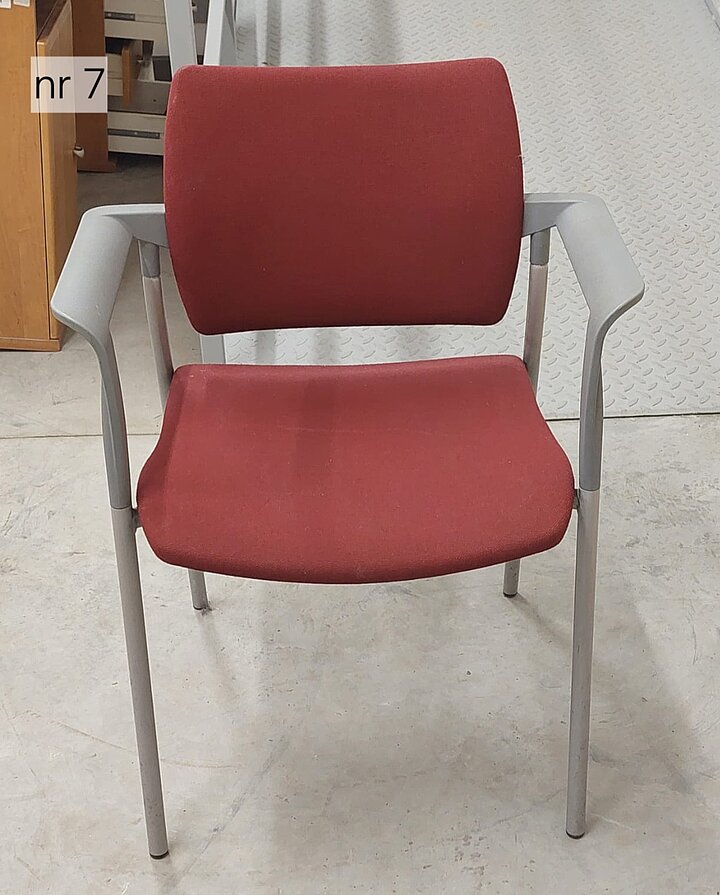 Krzesło konferencyjne